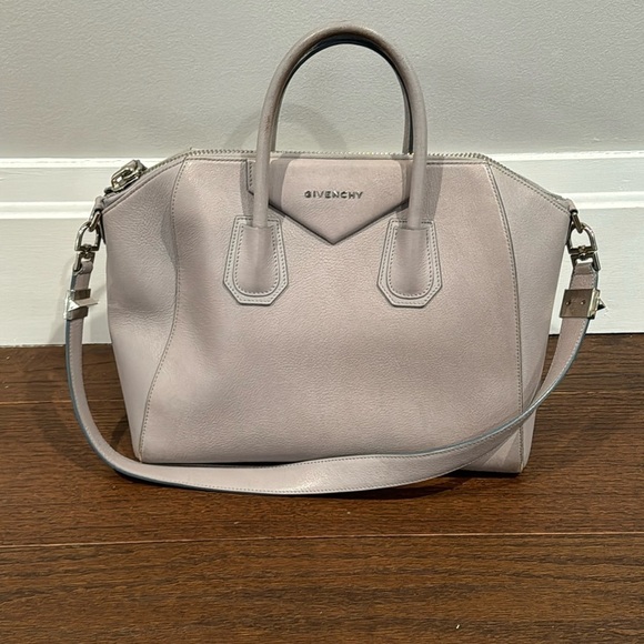 Givenchy Medium Antigona Grey Leather Handbag with Strap - Picture 1 of 11